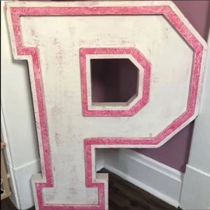 💕TRADED Large wood VS PINK “P” rare store display
